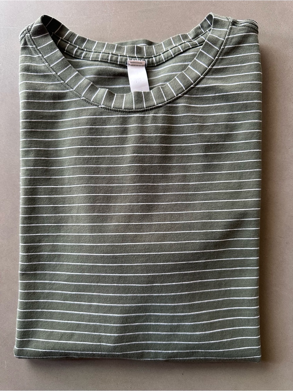 Women’s Lulu Lemon Olive Green Striped Crew Neck Shirt